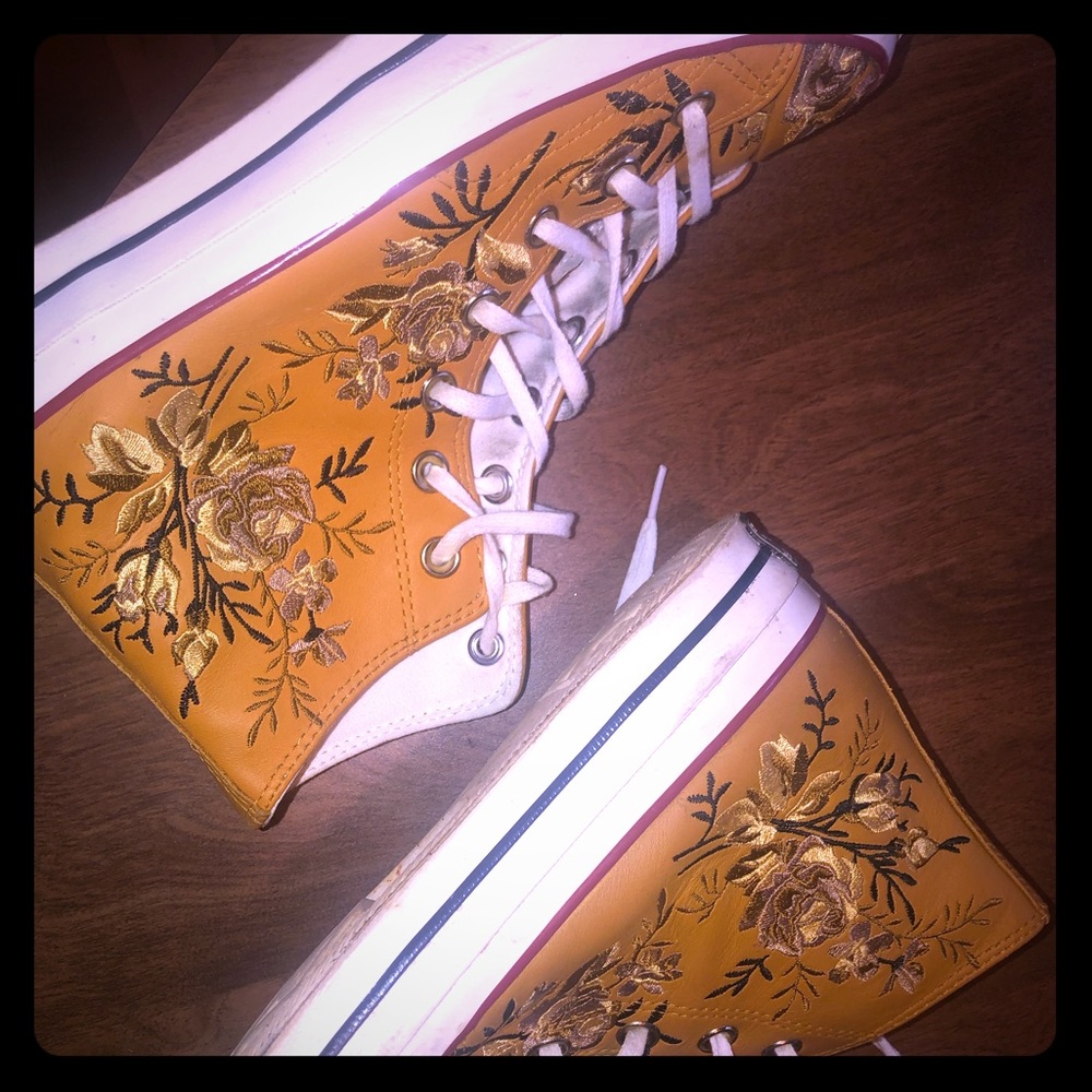 Women’s Converse